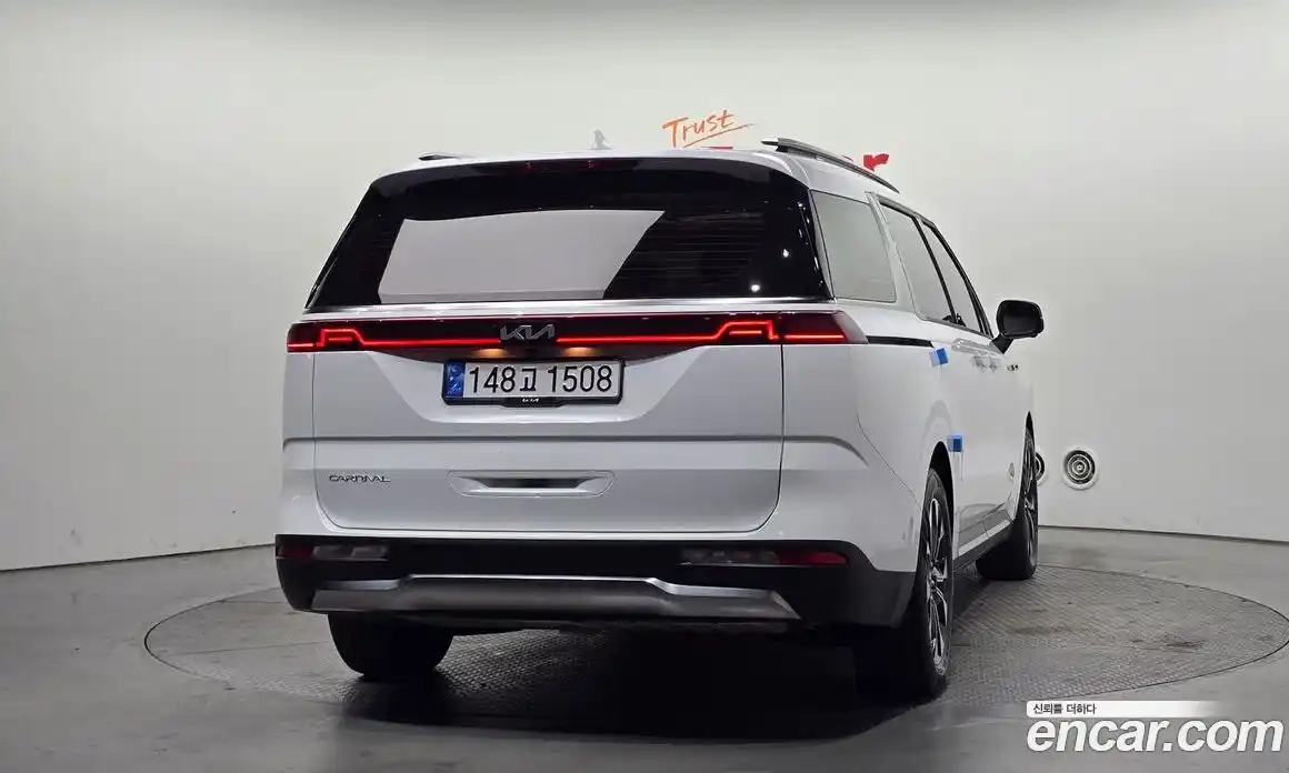 Kia Canival 2023 2.2 Автомат в Москве № 121123, фото 6