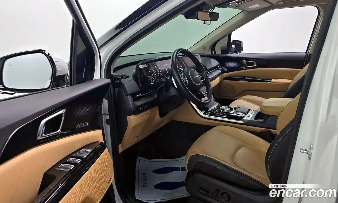 Kia Canival 2023 2.2 Автомат в Москве № 121123, фото 7