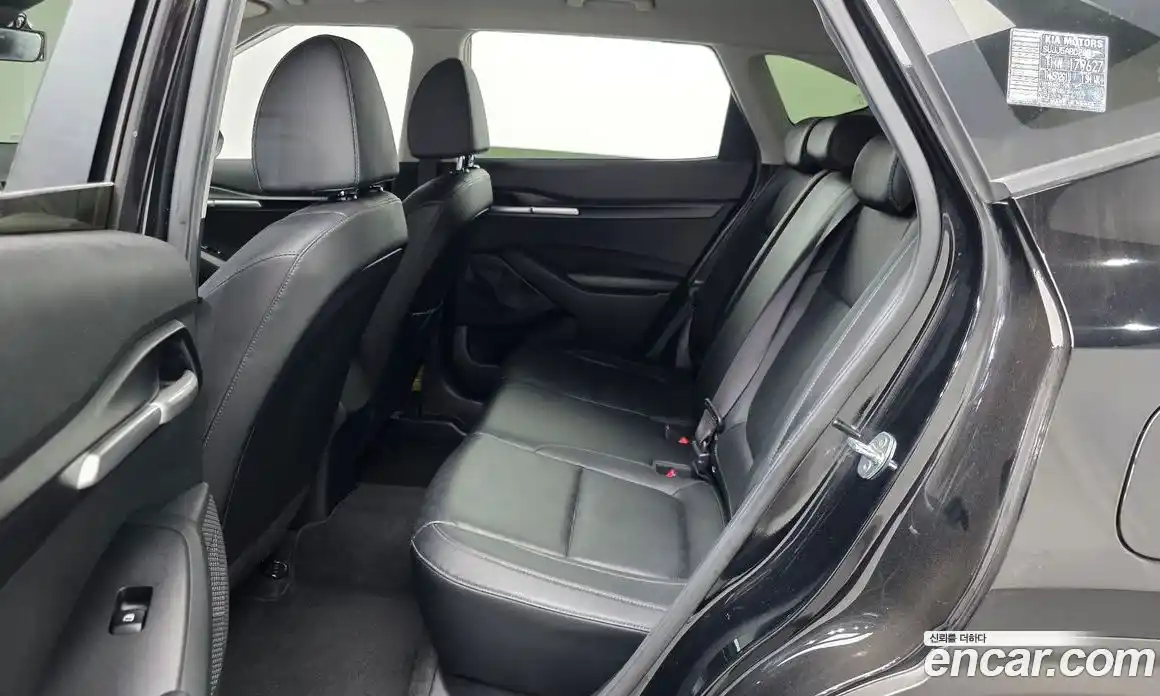 Kia Seltos 2021 1.6 Автомат в Москве № 124163, фото 11