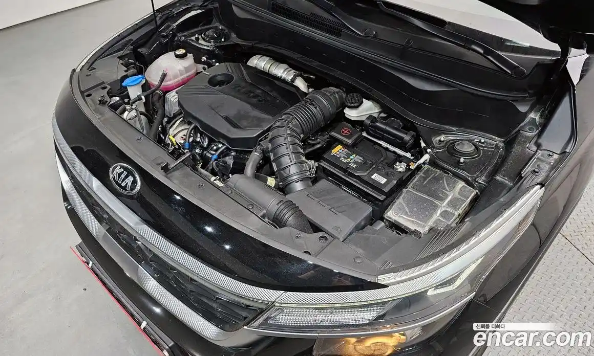 Kia Seltos 2021 1.6 Автомат в Москве № 124163, фото 13