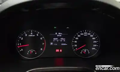 Kia Seltos 2021 1.6 Автомат в Москве № 124163, миниатюра 10