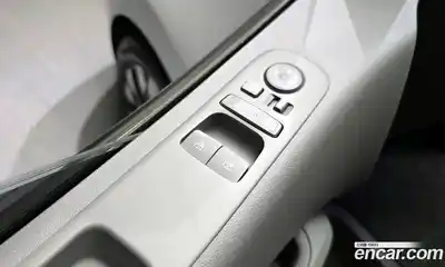 Hyundai Staria 2024 2.2 Автомат в Москве № 130066, миниатюра 3