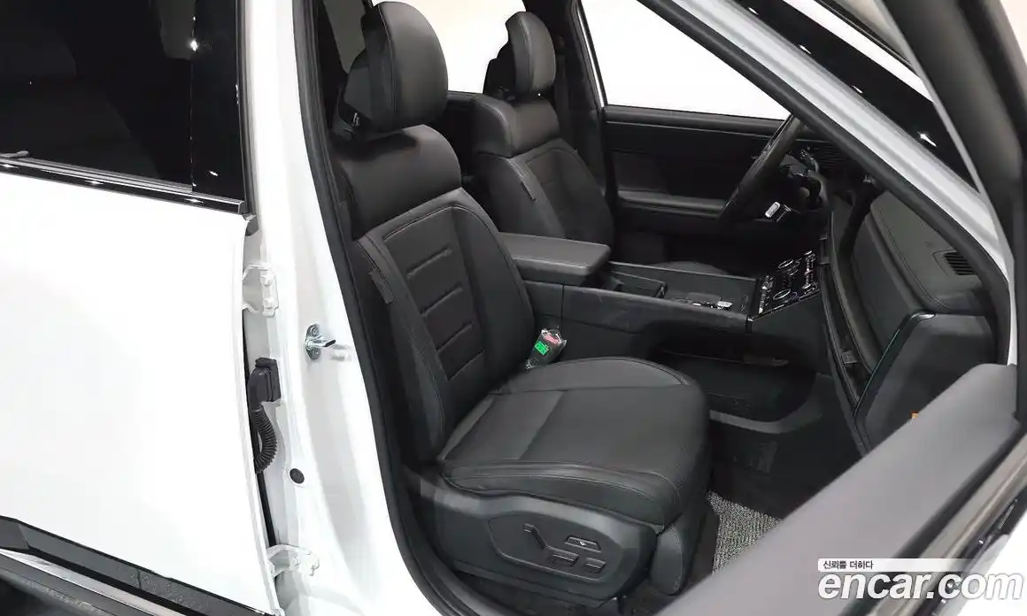 Hyundai Santa Fe 2024 1.6 Автомат в Москве № 130872, фото 11