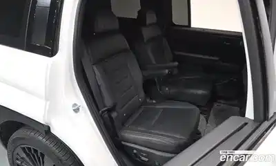 Hyundai Santa Fe 2024 1.6 Автомат в Москве № 130872, миниатюра 7