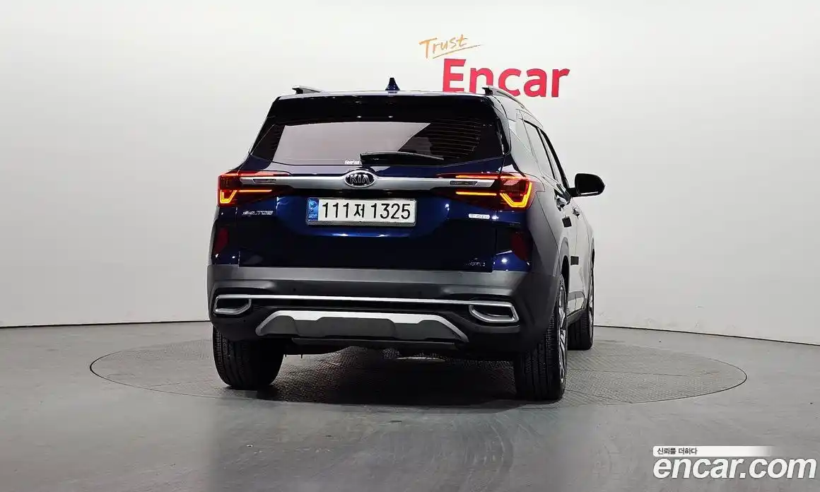 Kia Seltos 2021 1.6 Автомат в Москве № 132376, фото 12