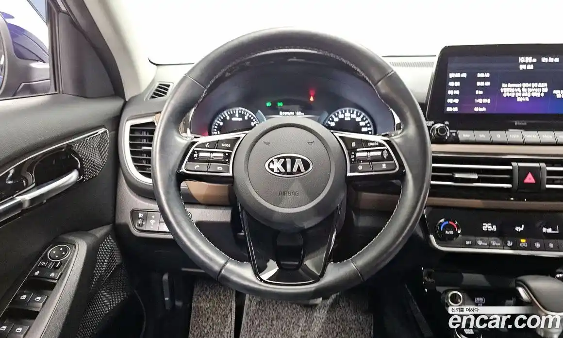 Kia Seltos 2021 1.6 Автомат в Москве № 132376, фото 16