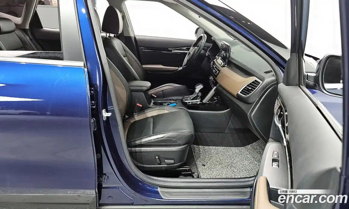 Kia Seltos 2021 1.6 Автомат в Москве № 132376, фото 19