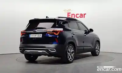 Kia Seltos 2021 1.6 Автомат в Москве № 132376, миниатюра 3