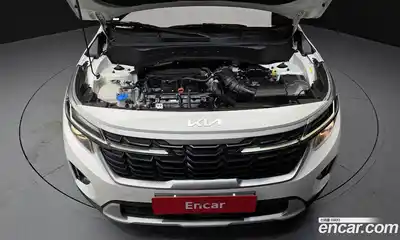 Kia Seltos 2023 1.6 Автомат в Москве № 132681, миниатюра 9