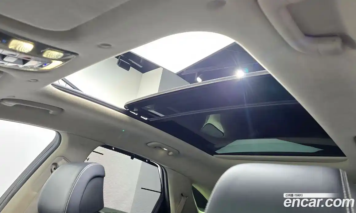 Genesis GV70 2022 0.1 Автомат в Москве № 13278, фото 17