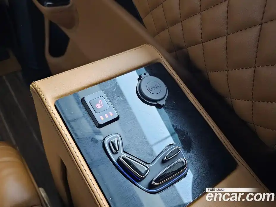 Kia Canival 2021 2.2 Автомат в Москве № 133071, фото 16