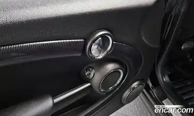 Mini Roadster 2013 1.6 Автомат в Москве № 134764, миниатюра 2