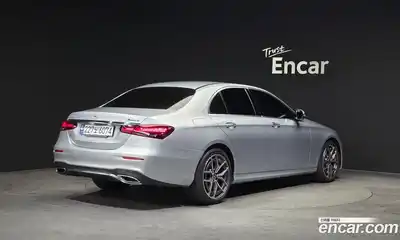 Mercedes-Benz E-Class 2021 1.9 Автомат в Москве № 136798, миниатюра 2
