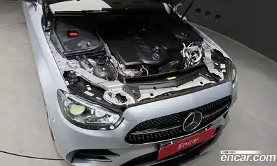 Mercedes-Benz E-Class 2021 1.9 Автомат в Москве № 136798, миниатюра 4