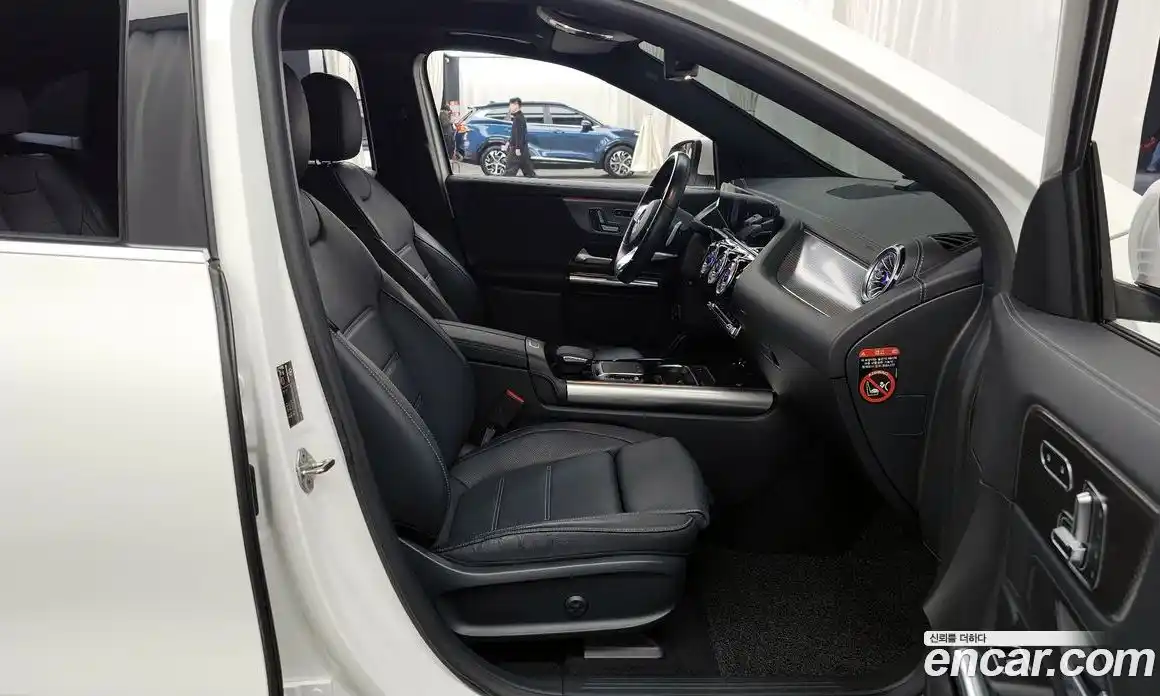 Mercedes-Benz EQA 2022 0.2 Автомат в Москве № 137124, фото 7