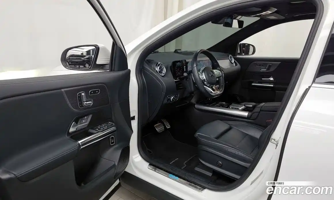 Mercedes-Benz EQA 2022 0.2 Автомат в Москве № 137124, фото 9