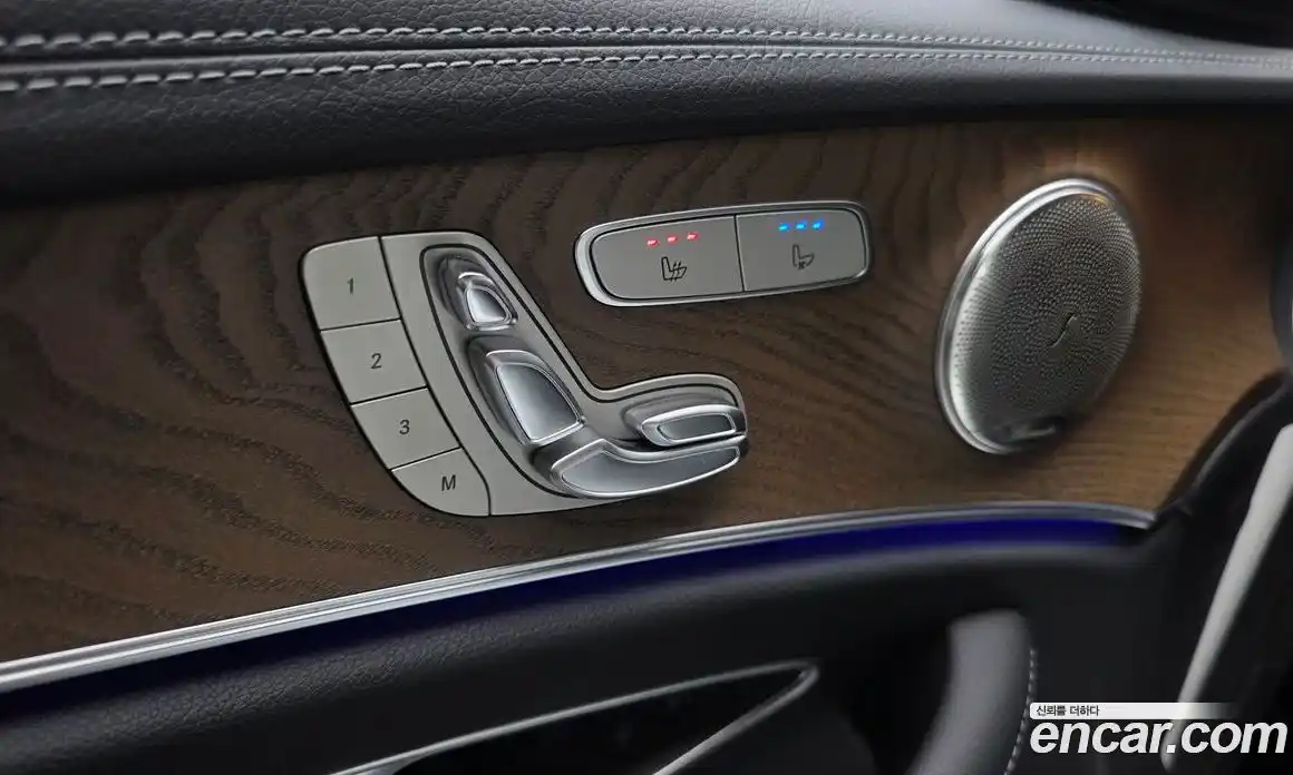 Mercedes-Benz E-Class 2022 2.0 Автомат в Москве № 140215, фото 16