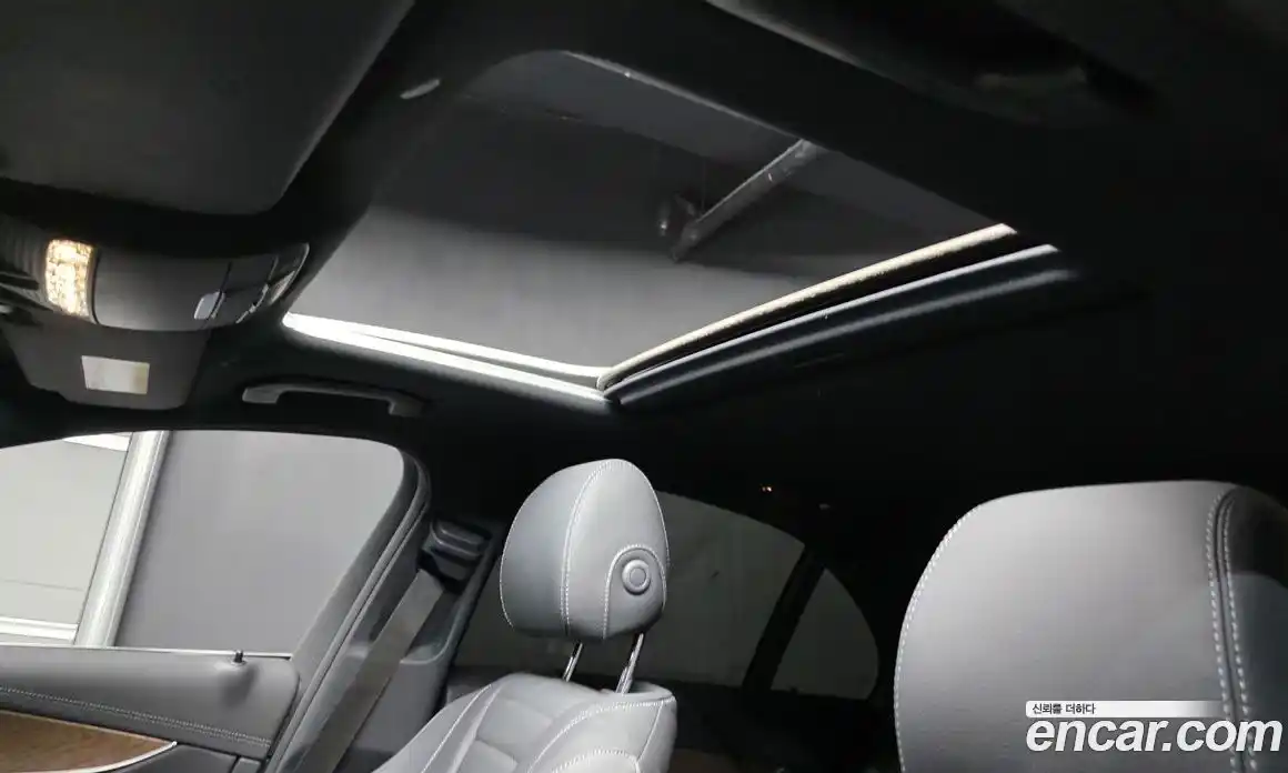 Mercedes-Benz E-Class 2022 2.0 Автомат в Москве № 140215, фото 19