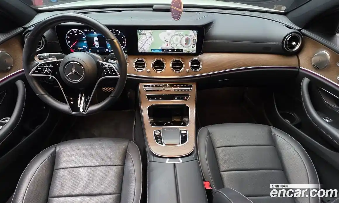 Mercedes-Benz E-Class 2022 2.0 Автомат в Москве № 140215, фото 7