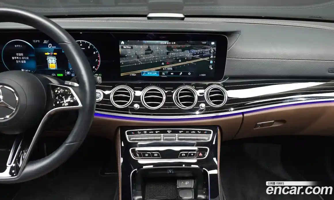 Mercedes-Benz E-Class 2023 3.0 Автомат в Москве № 141438, фото 15