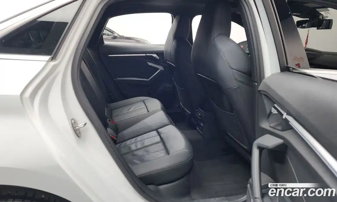 Audi A3 2023 2.0 Автомат в Москве № 142755, фото 12