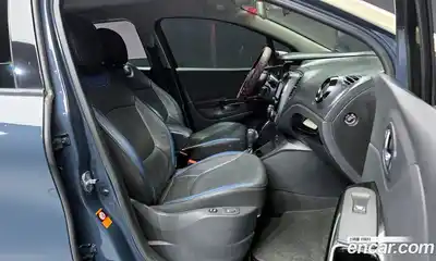 Renault QM3 2016 1.5 Автомат в Москве № 146317, миниатюра 4