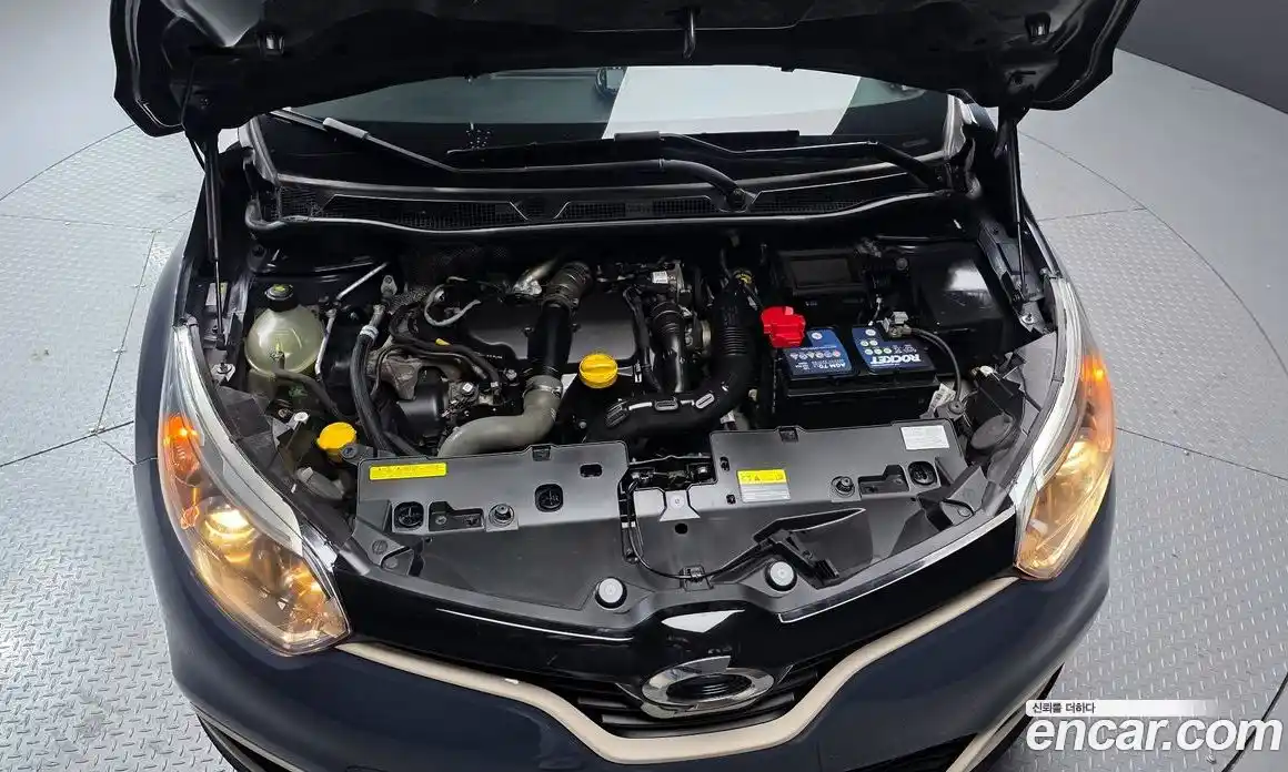 Renault QM3 2016 1.5 Автомат в Москве № 146317, фото 10