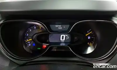 Renault QM3 2015 1.5 Автомат в Москве № 147533, миниатюра 11