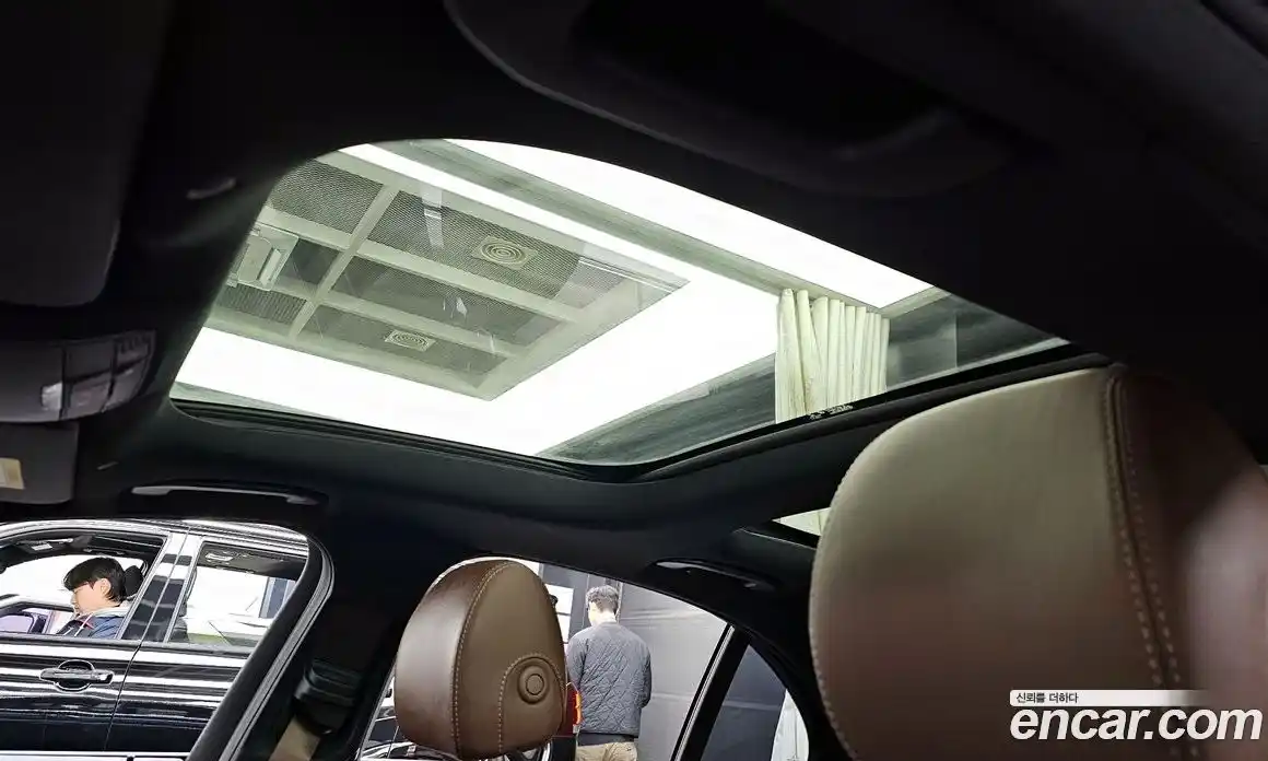 Mercedes-Benz E-Class 2023 3.0 Автомат в Москве № 149459, фото 19