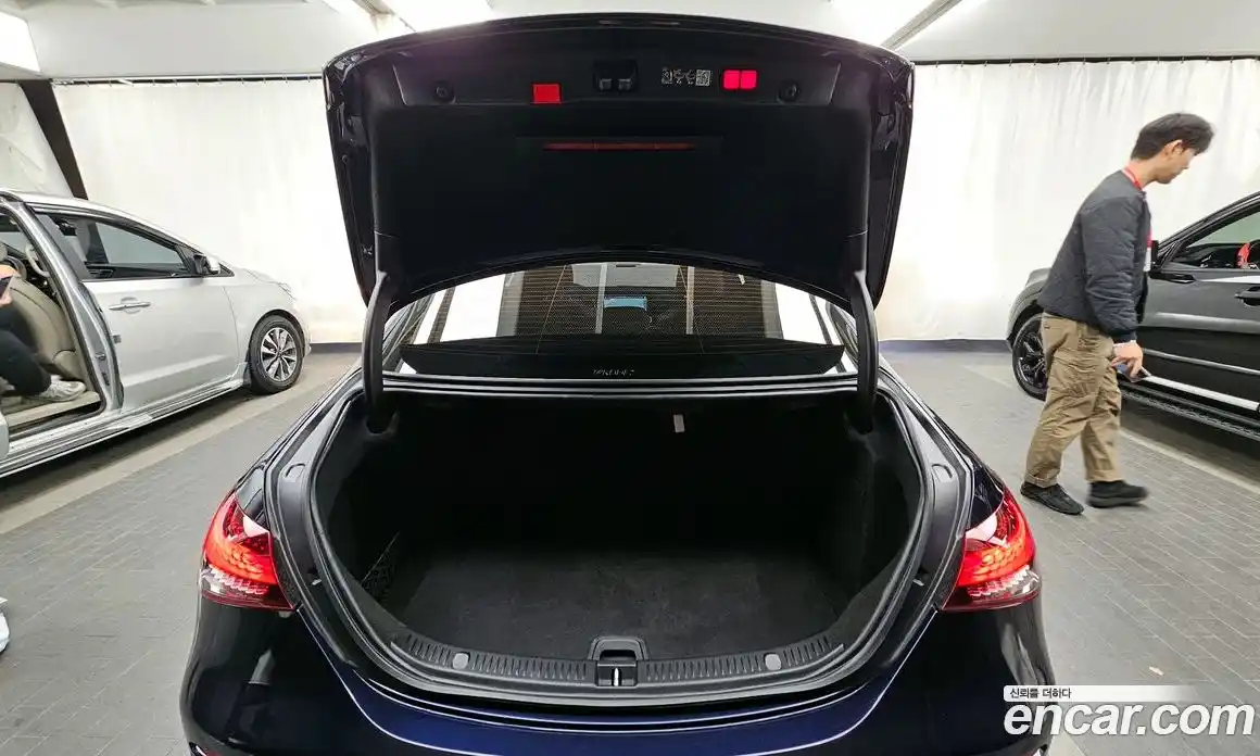 Mercedes-Benz E-Class 2023 3.0 Автомат в Москве № 149459, фото 20