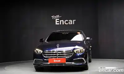 Mercedes-Benz E-Class 2023 3.0 Автомат в Москве № 149459, миниатюра 3