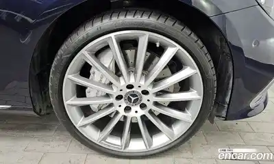 Mercedes-Benz E-Class 2023 3.0 Автомат в Москве № 149459, миниатюра 5