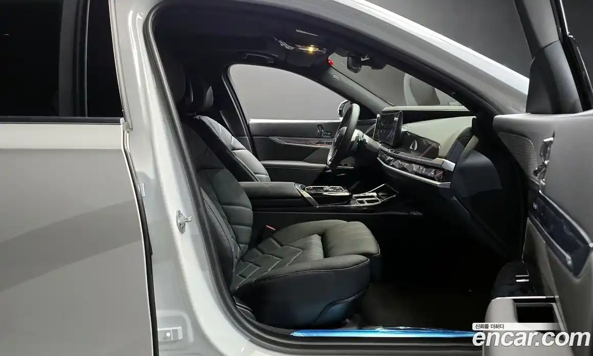 BMW 7-Series 2025 3.0 Автомат в Москве № 153311, фото 6