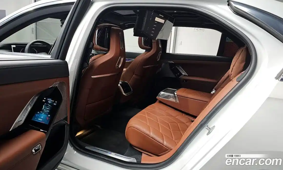 BMW 7-Series 2025 3.0 Автомат в Москве № 154082, фото 18