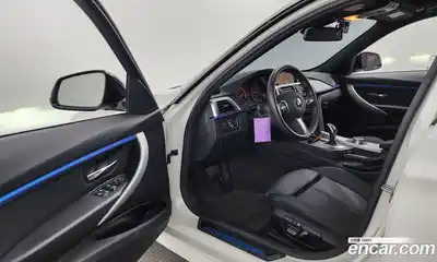 BMW 3-Series 2018 2.0 Автомат в Москве № 155314, миниатюра 2