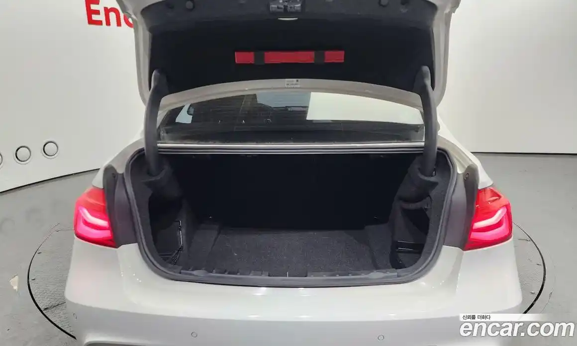 BMW 3-Series 2018 2.0 Автомат в Москве № 155314, фото 6