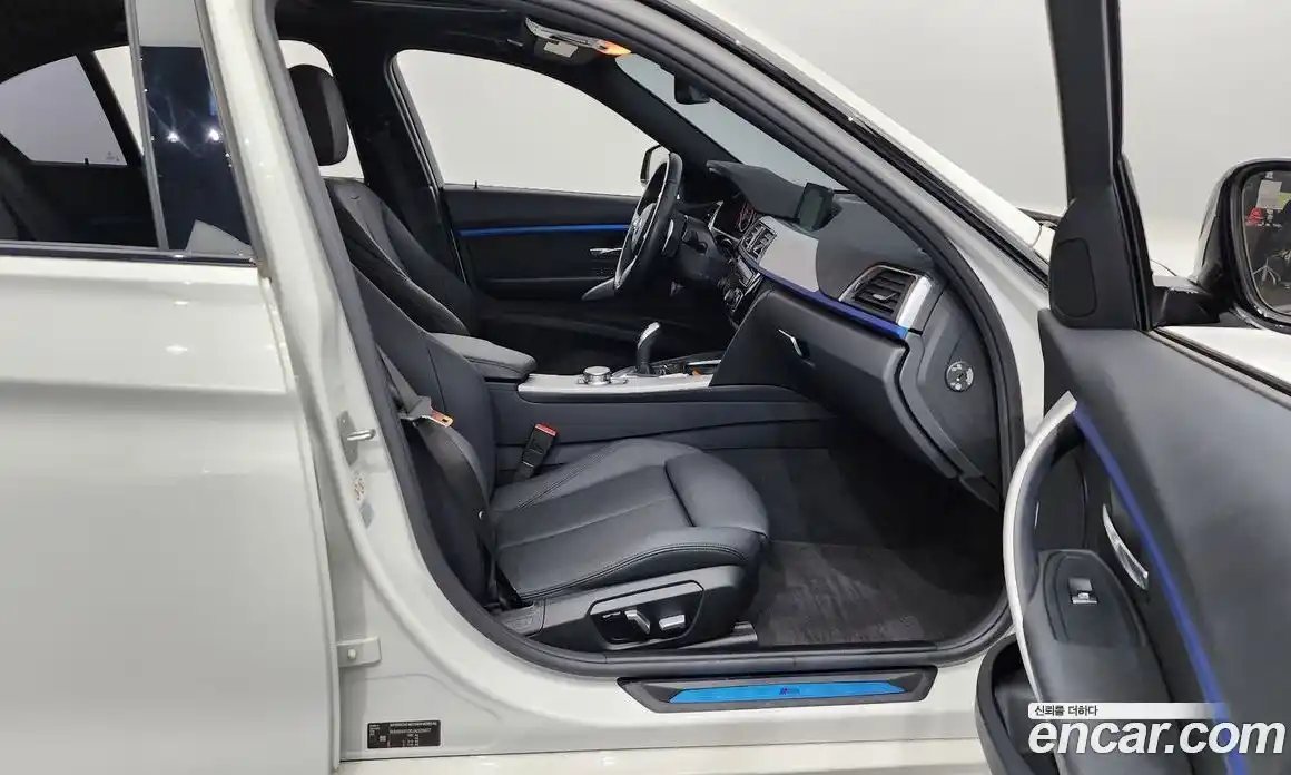 BMW 3-Series 2018 2.0 Автомат в Москве № 155314, фото 7