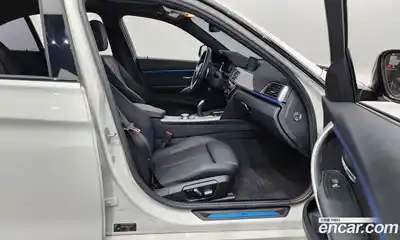 BMW 3-Series 2018 2.0 Автомат в Москве № 155314, миниатюра 7