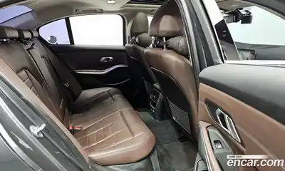 BMW 3-Series 2019 2.0 Автомат в Москве № 157989, миниатюра 11