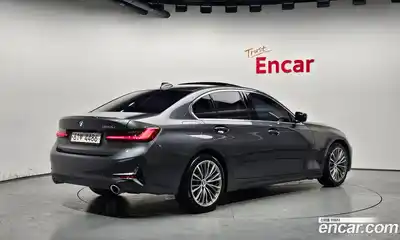 BMW 3-Series 2019 2.0 Автомат в Москве № 157989, миниатюра 2