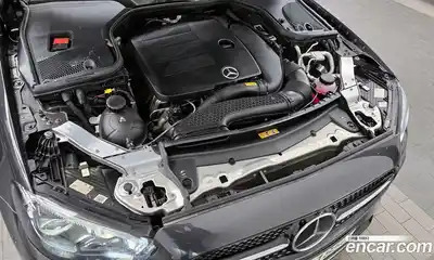 Mercedes-Benz E-Class 2023 2.0 Автомат в Москве № 161737, миниатюра 6