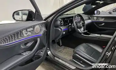 Mercedes-Benz E-Class 2023 2.0 Автомат в Москве № 161737, миниатюра 8