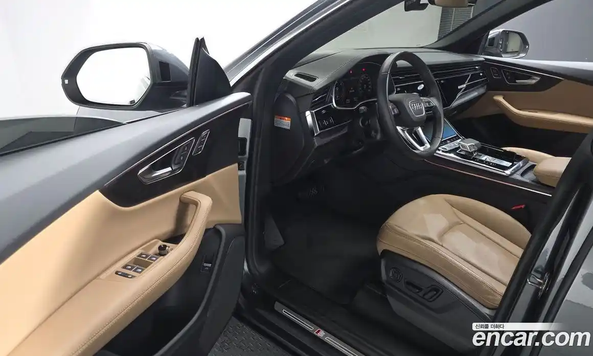 Audi Q8 2023 3.0 Автомат в Москве № 162403, фото 8