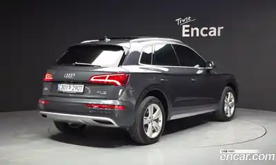 Audi Q5 2020 2.0 Автомат в Москве № 162568, миниатюра 2