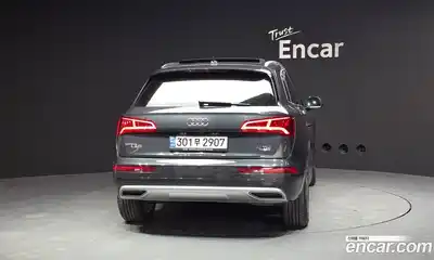 Audi Q5 2020 2.0 Автомат в Москве № 162568, миниатюра 4