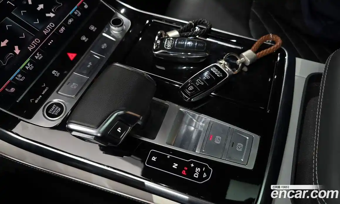 Audi Q7 2023 3.0 Автомат в Москве № 162641, фото 4