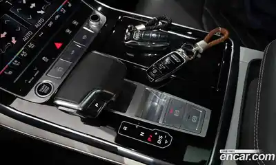 Audi Q7 2023 3.0 Автомат в Москве № 162641, миниатюра 4