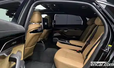 Audi A8 2021 3.0 Автомат в Москве № 163063, миниатюра 5