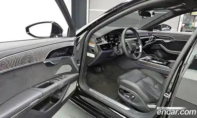 Audi A8 2023 3.0 Автомат в Москве № 163119, миниатюра 10