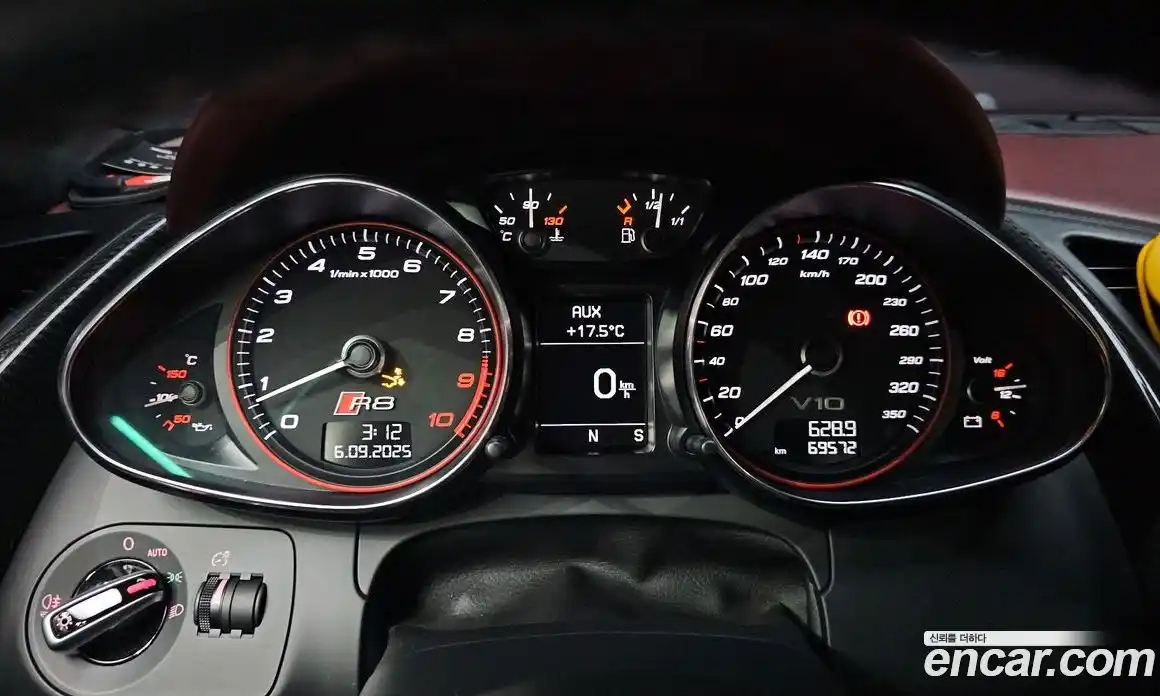 Audi R8 2015 5.2 Автомат в Москве № 163241, фото 12